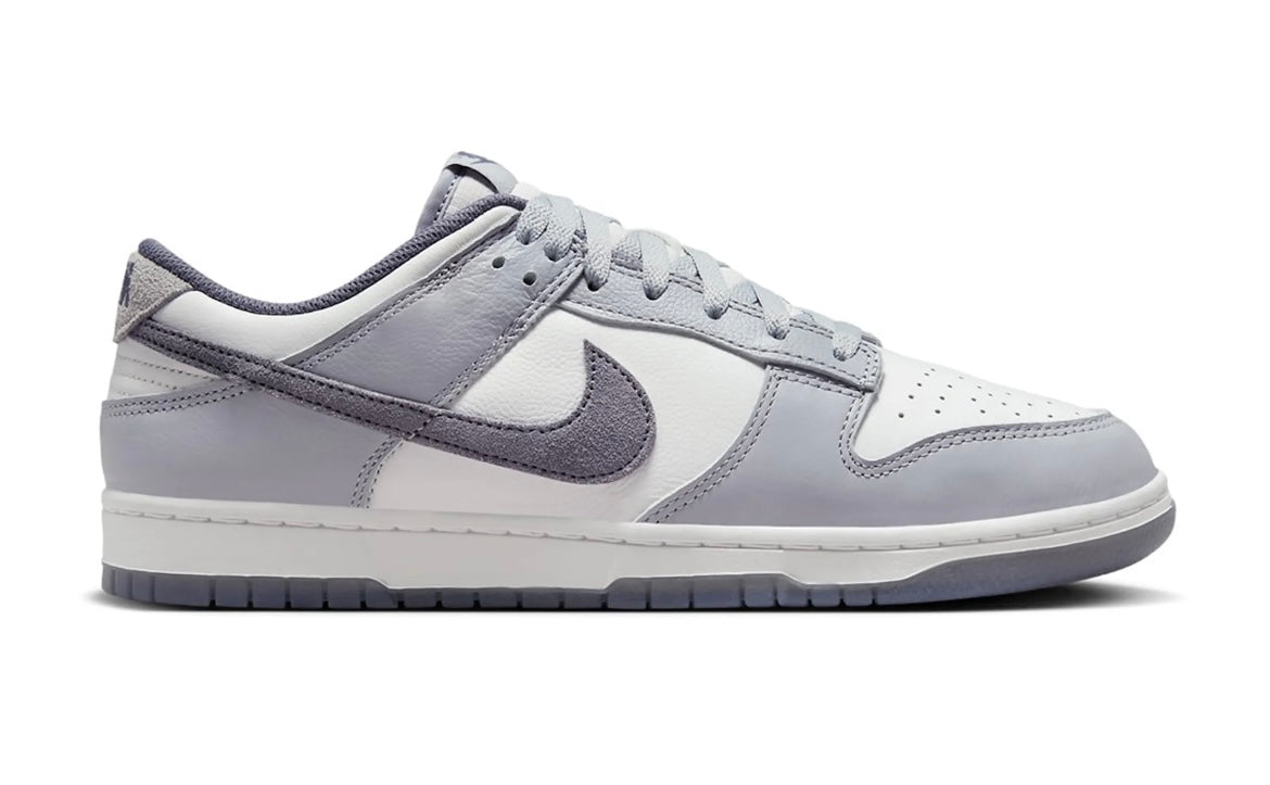 Nike Dunk Low SE Light Carbon