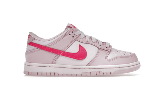 Nike Dunk Low Triple Pink